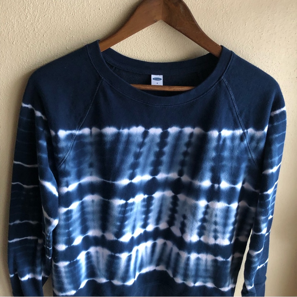 Old Navy Tie- Dye Vintage Style Sweatshirt. Blue and White. Size Small - Picture 3 of 8